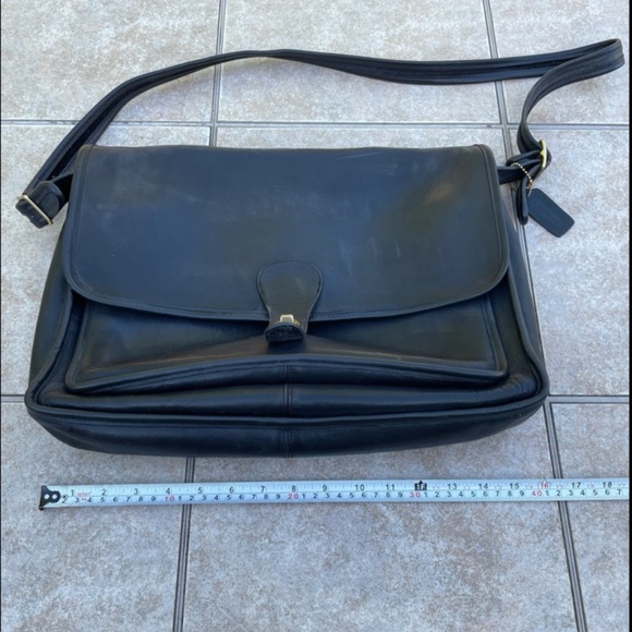 Vintage Coach  Black Briefcase Flap Messenger Bag - Picture 1 of 12